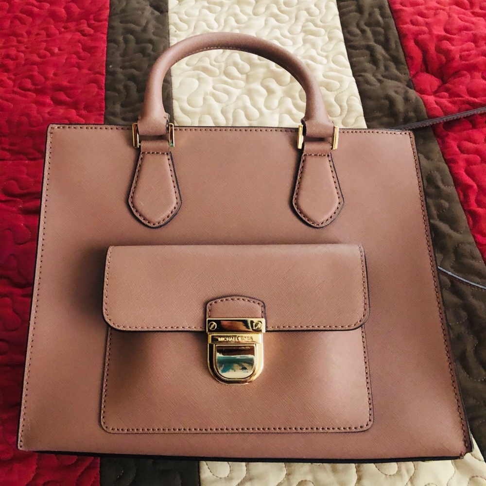 Michael Kors Women hand and shoulder bag